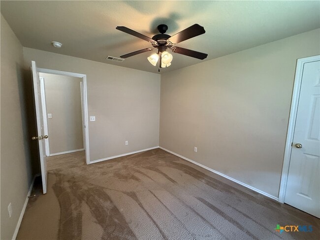 Building Photo - 4205 Cambridge Dr
