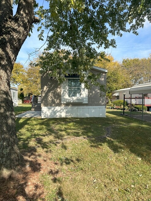 Building Photo - 2331 Wellington Green Dr