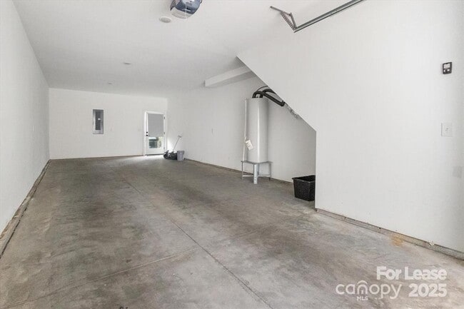 Building Photo - 1212 Minter Pl