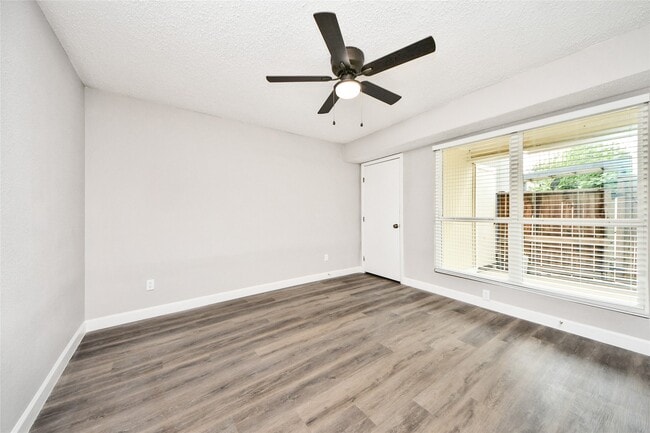 Building Photo - 781 Country Pl Dr