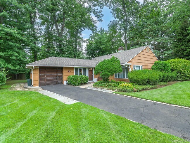 Building Photo - 7 Appletree Ln