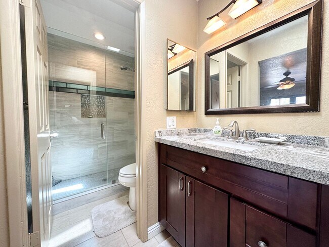Building Photo - 45550 Ocotillo Dr