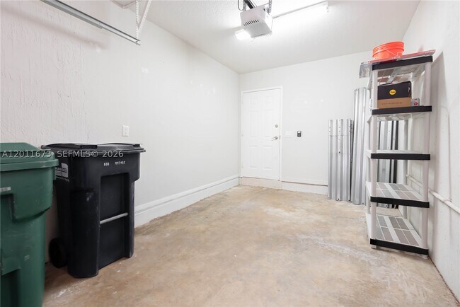 Building Photo - 8902 NW 109th Ct