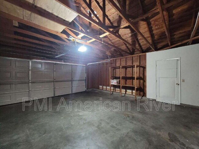 Building Photo - 7396 Marani Way