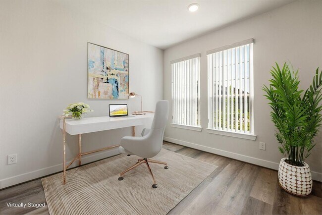 Building Photo - 20914 Kadefield Dr