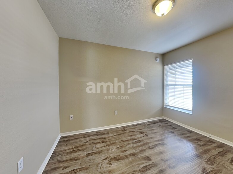 Building Photo - 3545 Marsh Wren St