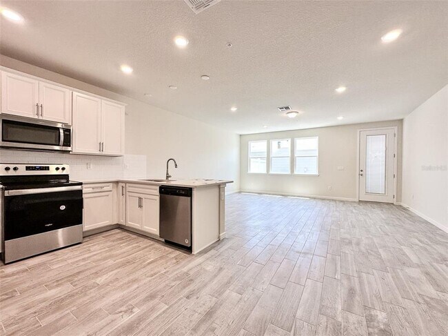 Building Photo - 14298 Sapelo Beach Dr