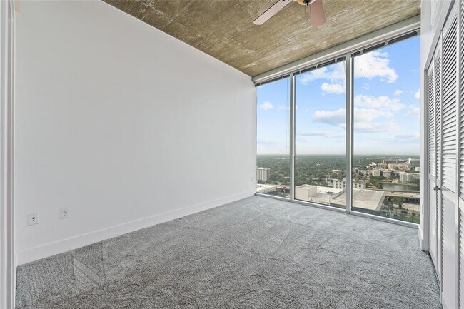 Building Photo - 155 S Court Ave