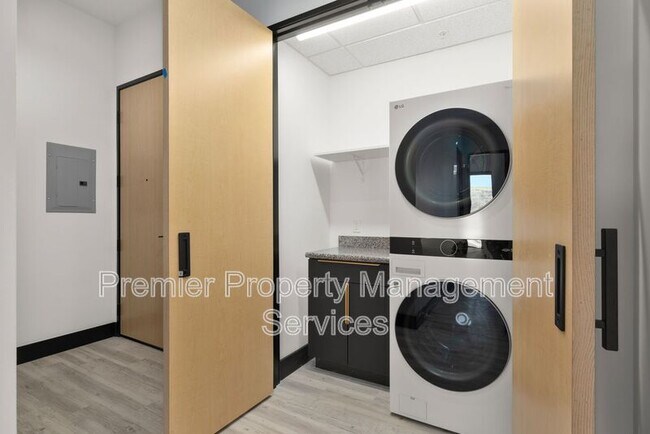 Building Photo - 2310 First Ave N