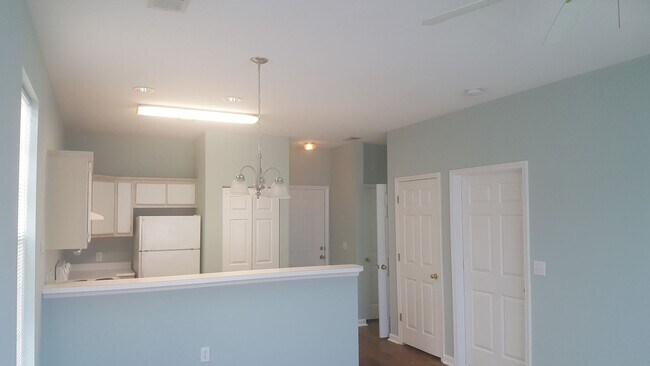 Building Photo - 1st floor 1bed 1 bath condo Fairways at Ri...