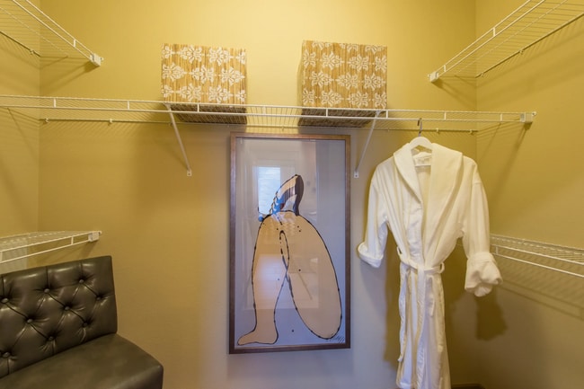 Building Photo - $1,000 off + $99 fee / 12-month leases!