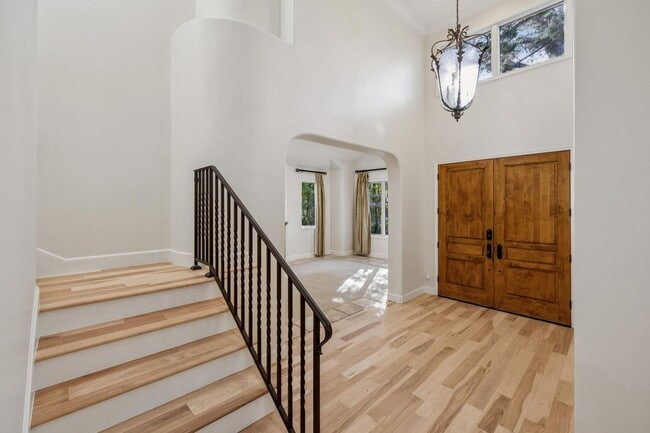 Building Photo - 7BR / 6BA Los Altos Home with Elevator, 3-Car Garage & EV Charging