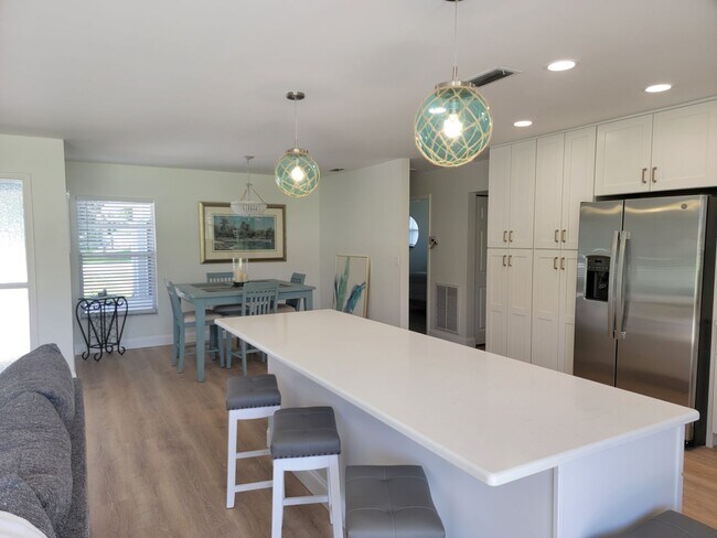 Building Photo - 540 N Afterglow Cir
