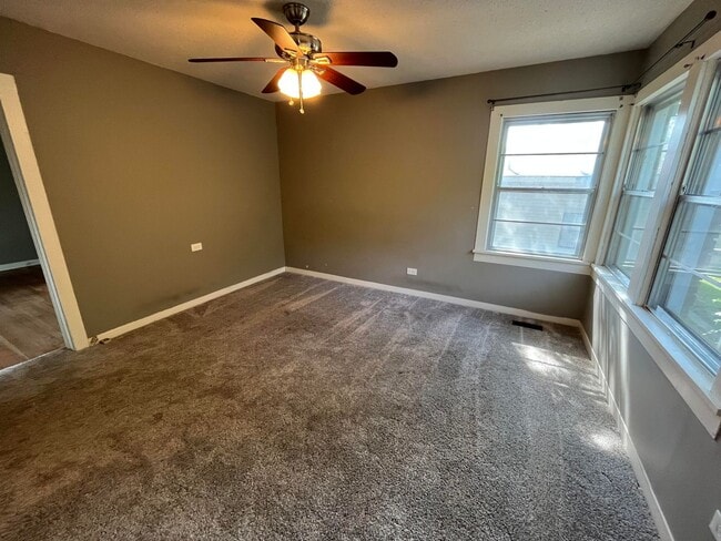 Building Photo - 3 Bedroom/2 Bath House in Batesville