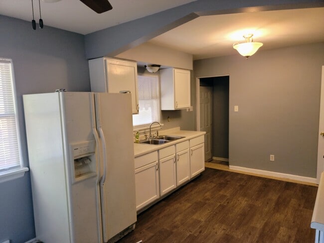 Kitchen - 1713 West 58th Avenue