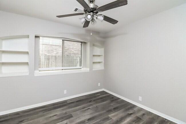 Building Photo - 540 Kerry St