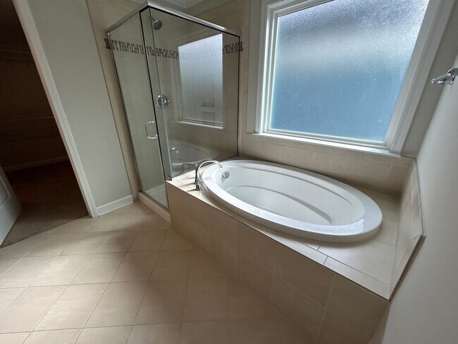 Building Photo - 79 Mornington Pl