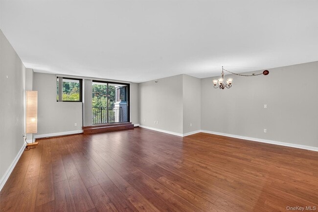 Building Photo - 25 Rockledge Ave
