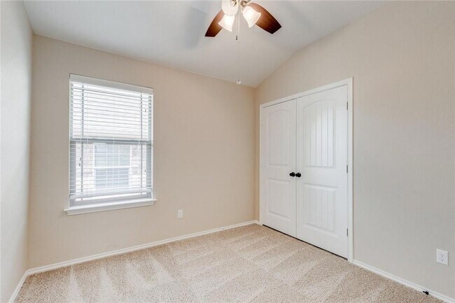 Building Photo - 404 Buttercup Creek Blvd