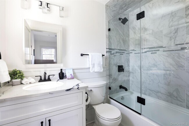 Building Photo - 9 Jennifers Path