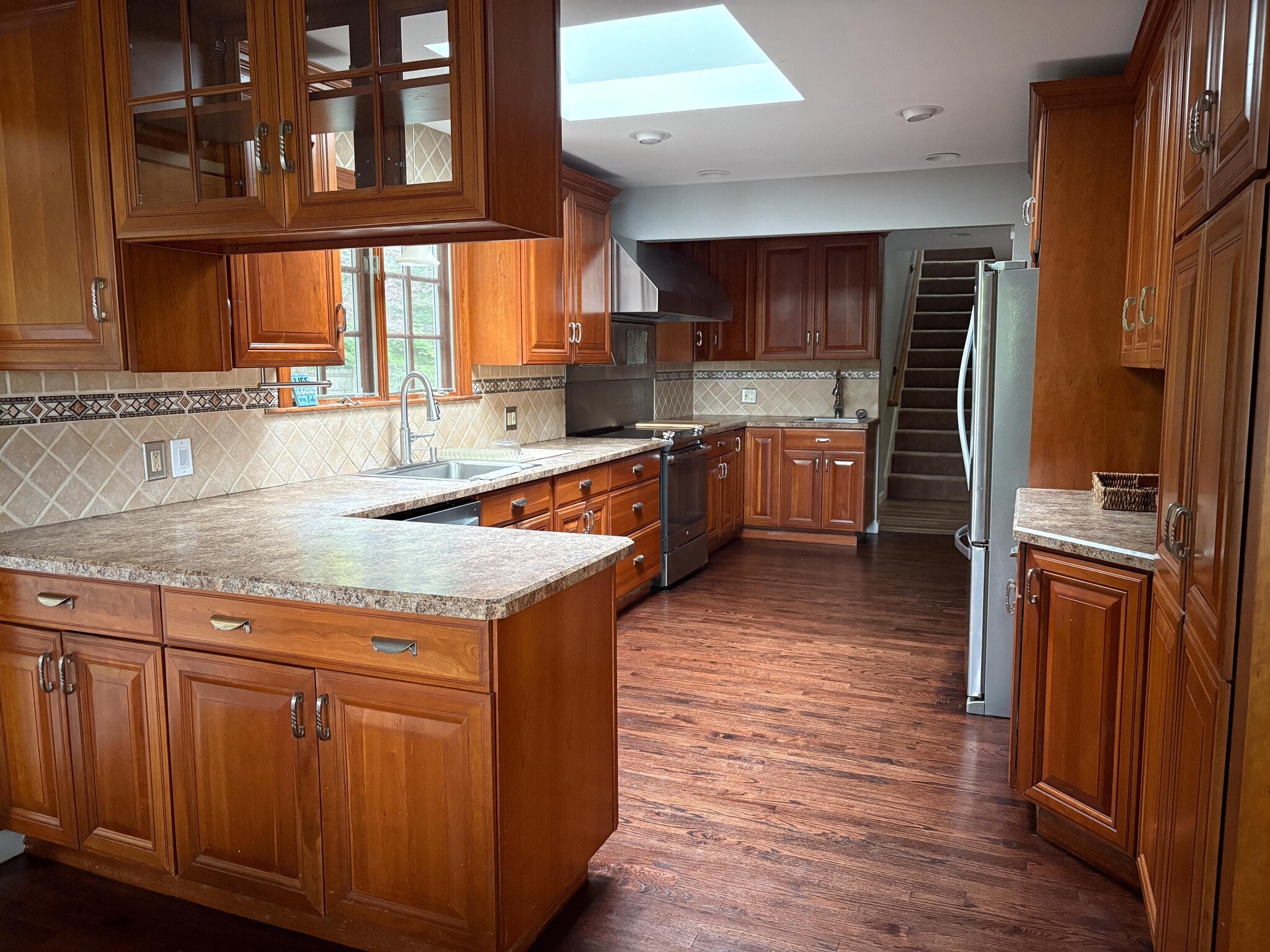Building Photo - 421 Hemlock Point Dr