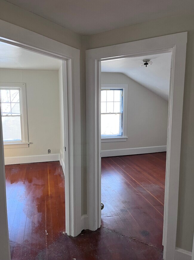Hallway upstairs - 108 Linden Ave