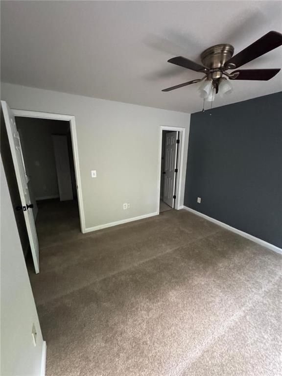 Building Photo - 950 Redwood Dr