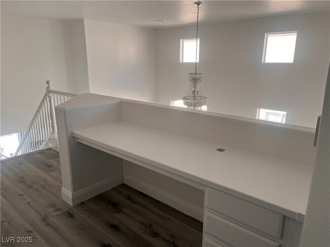 Building Photo - 9893 Canyon Peak Dr