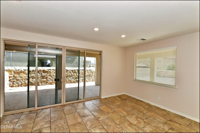 Building Photo - 2840 Tierra De Moyo Pl