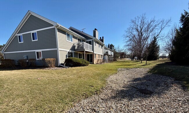 Building Photo - 601 Eastview Ct