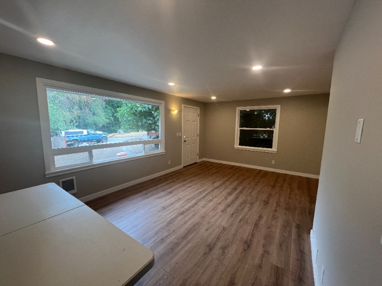 Building Photo - 12631 34th Ave S