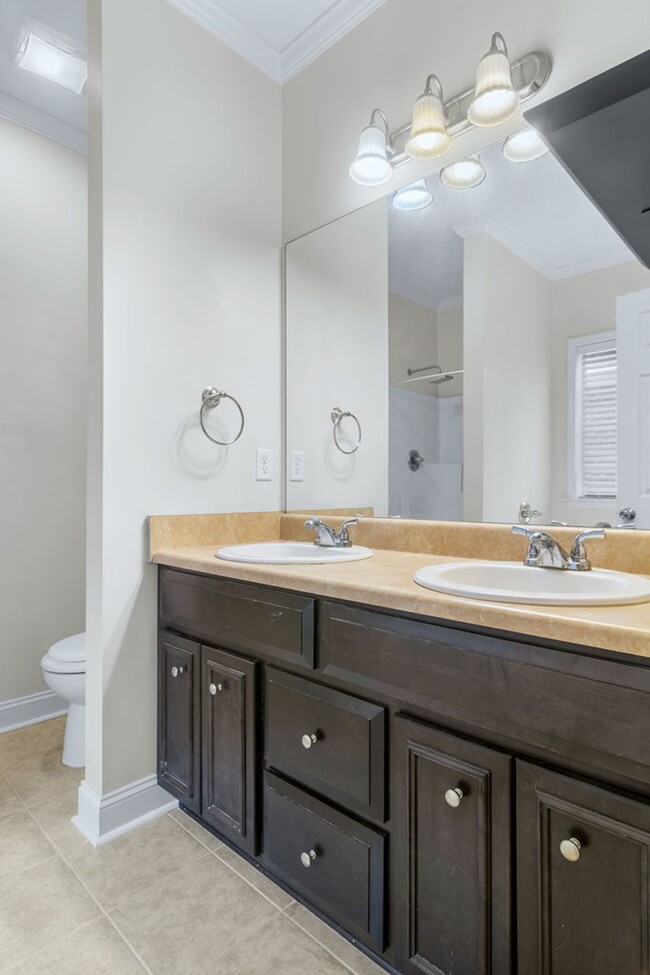 Building Photo - 112 Senah Dr
