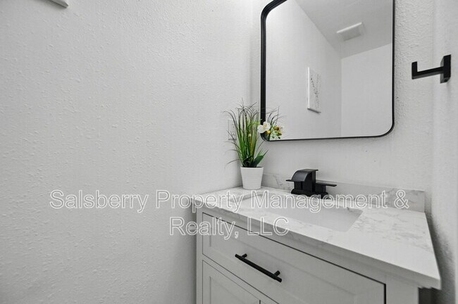 Building Photo - 406 Rickey Canyon Ave