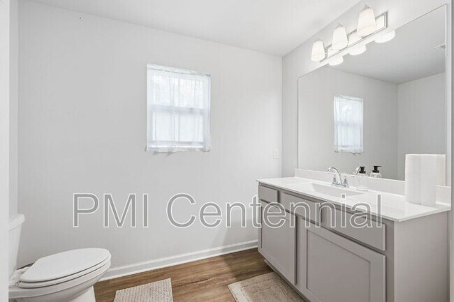 Building Photo - 1120 Wedgewood Dr NW