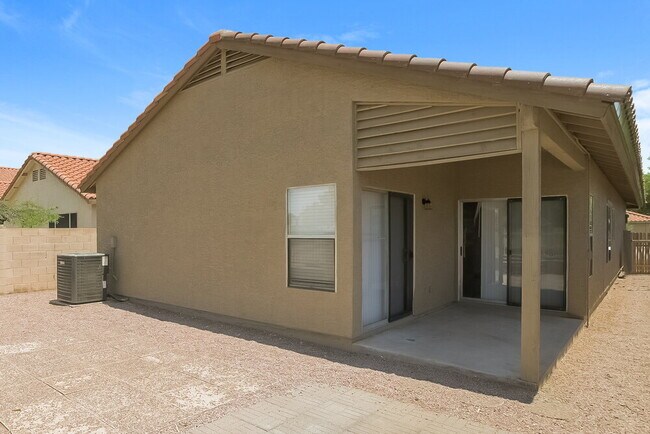 Building Photo - 5414 E Fairfield St