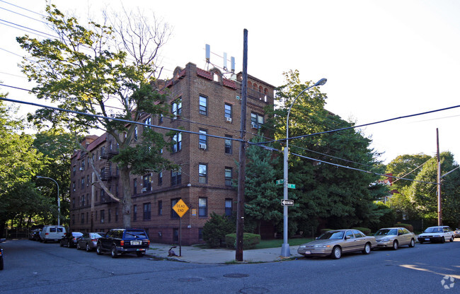 Building Photo - Virginia Towers