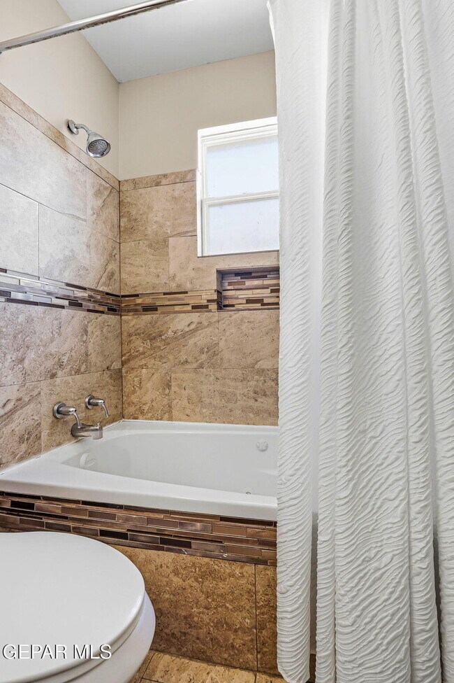 Building Photo - 4312 Wallington Dr