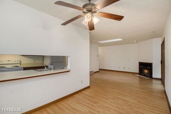 Building Photo - 2 br, 1 bath  - 2949 Danford Creek Dr Apt 3