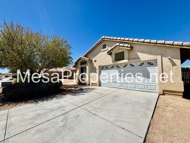 Building Photo - 15976 Elkins St