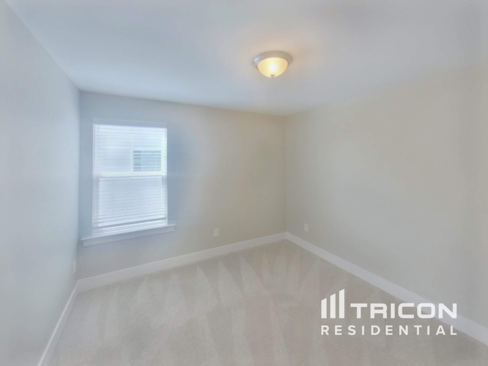 Building Photo - 1470 Cotillion Dr