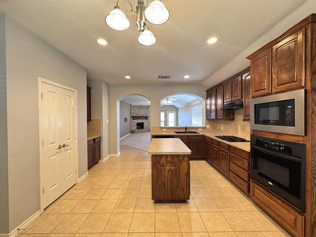 Building Photo - 5924 Chisholm Trl