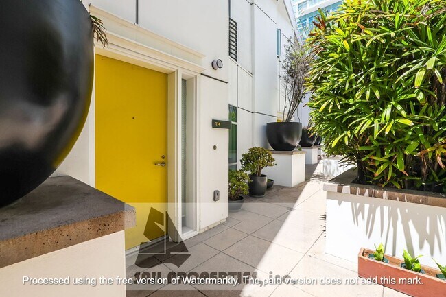 Primary Photo - Experience luxurious beach living -Marina ...