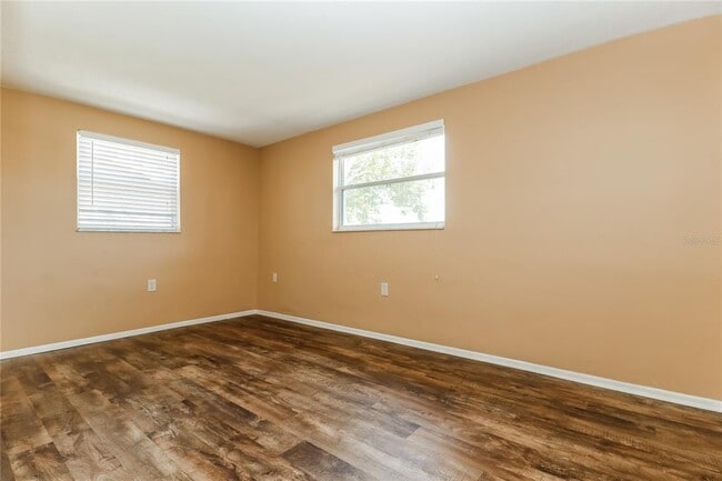 Building Photo - 1753 Kenilworth St