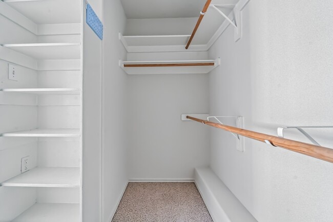 Building Photo - 16210 Bloom Meadow Tr