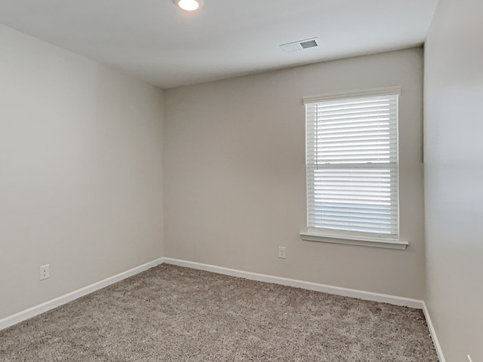Building Photo - 471 Hager Lake Rd