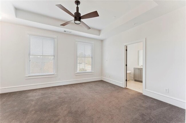 Building Photo - 871 3rd St