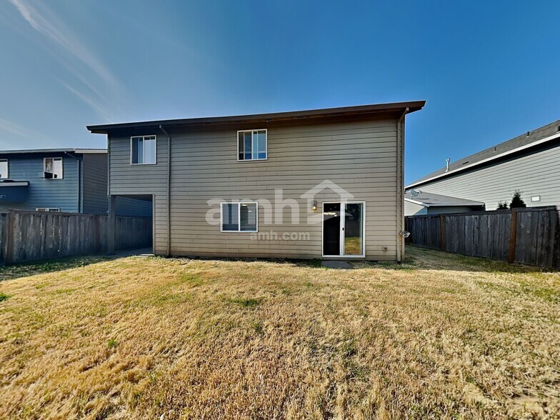 Building Photo - 480 Tulip Ave