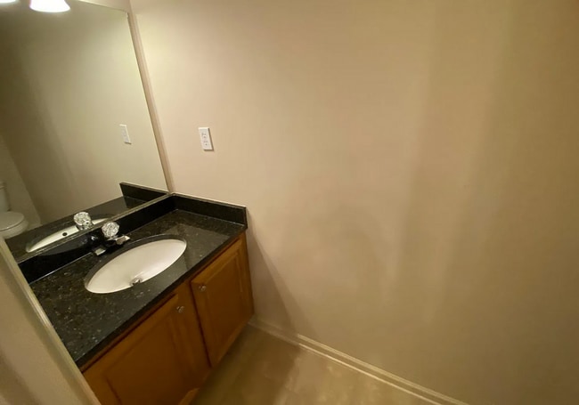Building Photo - 4 BD/4.5 BA