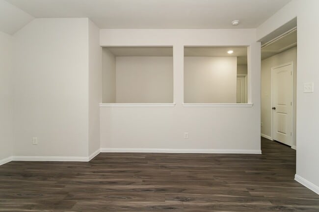 Building Photo - 5818 Long Arbor Ln