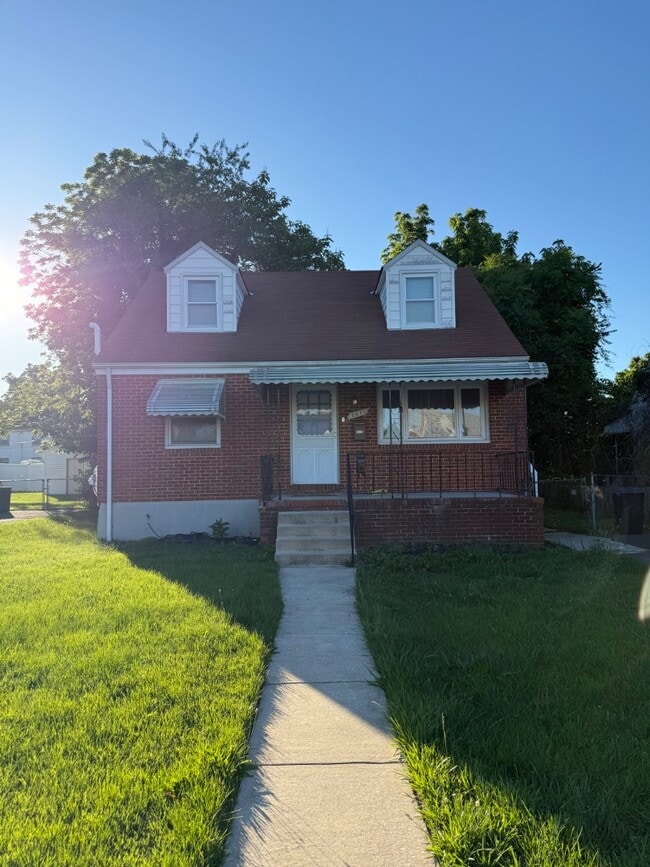 Building Photo - 2671 W Park Dr